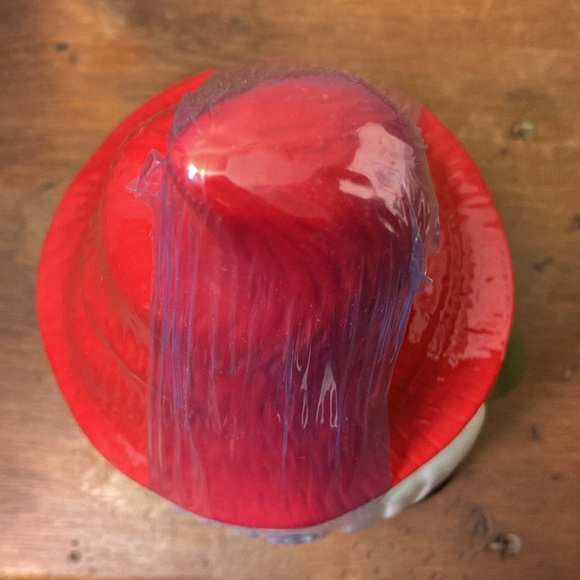 NWT- 10-1/2”- Adorable Red & Green Ceramic Holiday Gnome Cookie Jar Decoration - Picture 11 of 17